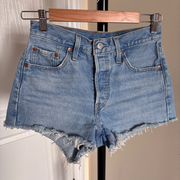 Levi's Womens 501 Original Shorts - Picture 1 of 4